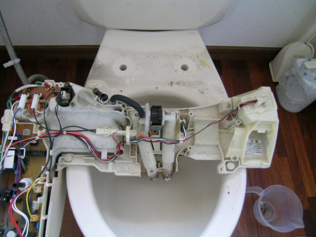http://ajras.net/images/shower-toilet100611.jpg